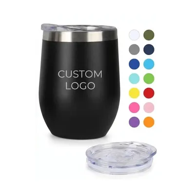Mug hitam bertutup dengan tulisan custom logo dan pilihan warna
